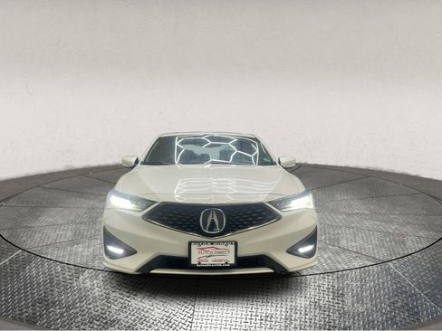 Used 2020 Acura ILX image 3