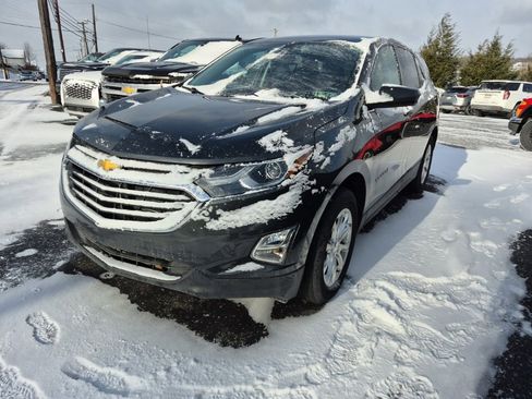 Used 2020 Chevrolet Equinox LT image 3