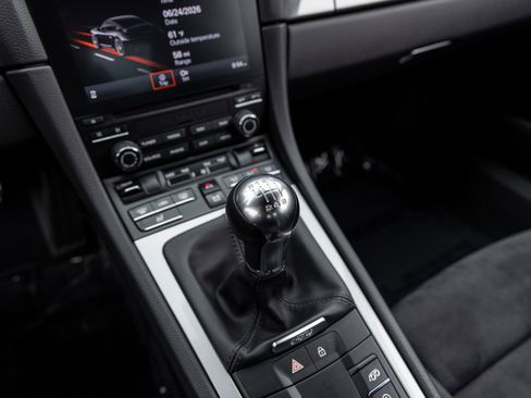 Used 2020 Porsche 718 Cayman GT4 RWD image 49