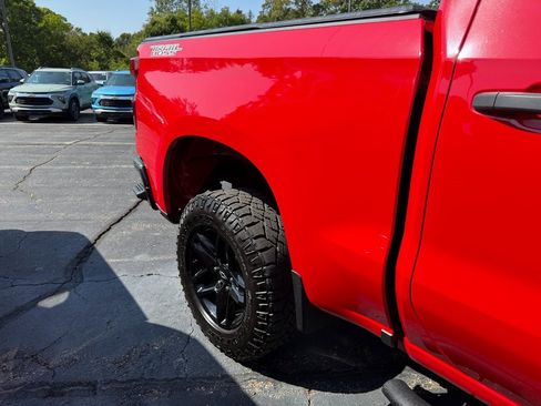 Certified 2022 Chevrolet Silverado 1500 Custom Trail Boss w/ LPO, Dark Essentials Package image 9