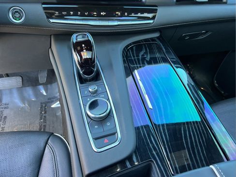 Used 2022 Cadillac Escalade Sport w/ Touring Package image 32