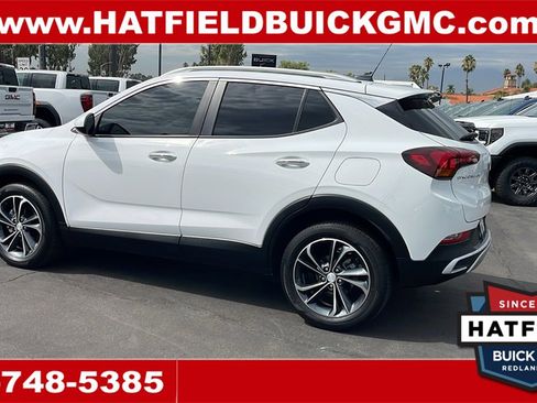 Used 2022 Buick Encore GX Select image 3