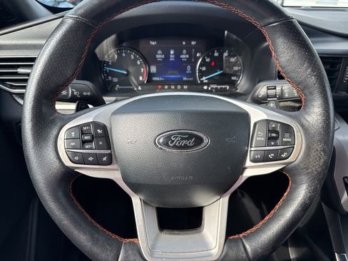 Used 2023 Ford Explorer Timberline image 11
