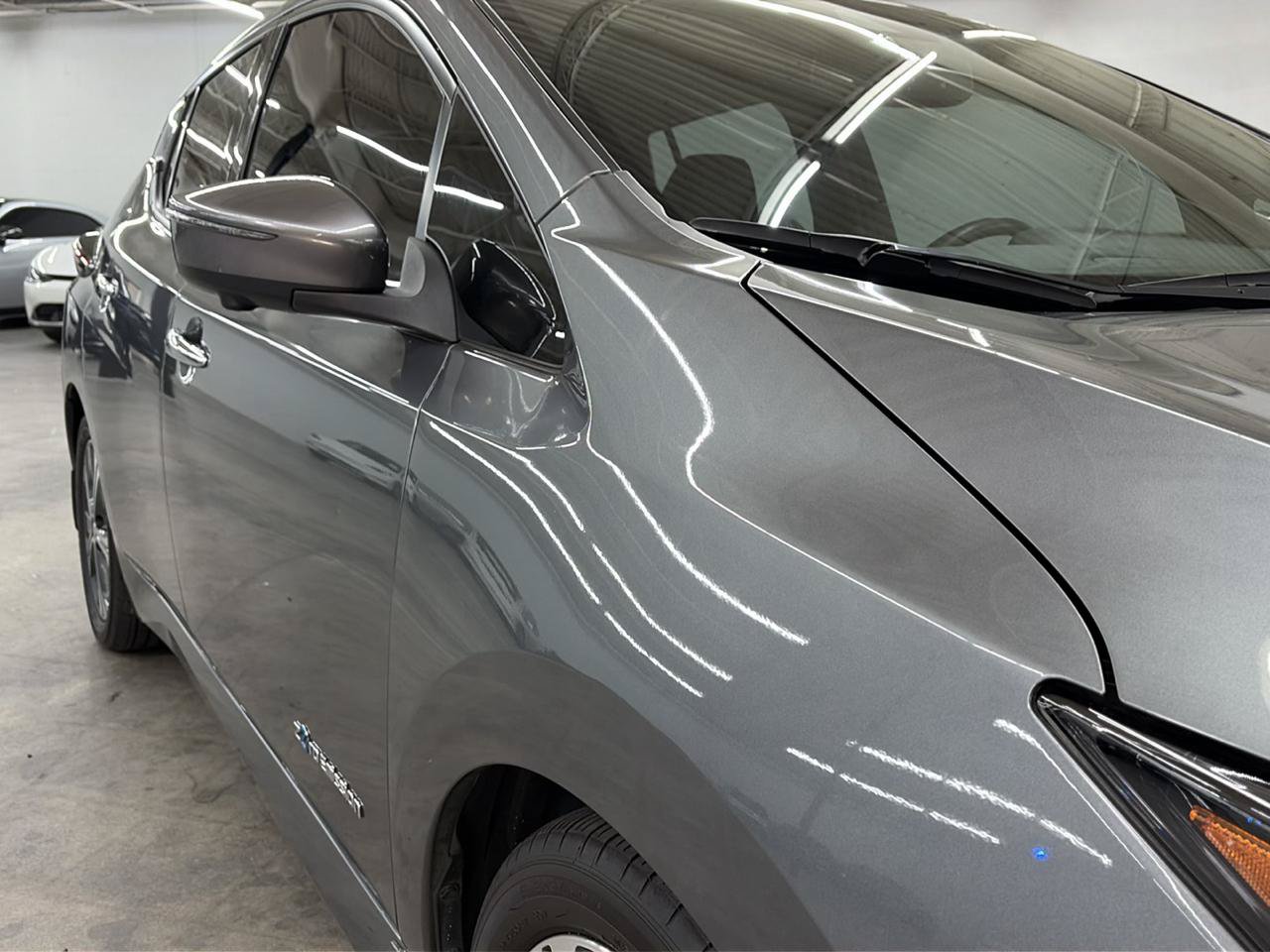 Used 2018 Nissan Leaf SL w/ SL Technology Package FWD image 5