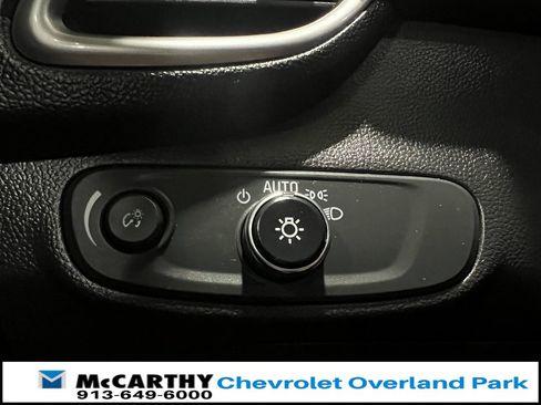 Used 2020 Chevrolet Trax LT w/ Driver Confidence Package image 17