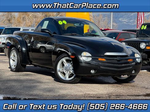 Used 2004 Chevrolet SSR w/ Preferred Equipment Group image 1