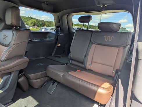 Used 2025 Ford Expedition King Ranch AWD/4WD image 10