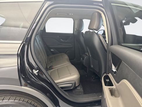 Used 2023 Lincoln Corsair FWD image 17