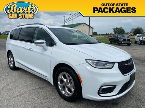 Used 2022 Chrysler Pacifica Limited FWD image 1
