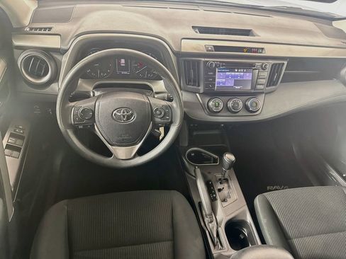 Certified 2018 Toyota RAV4 LE FWD image 19