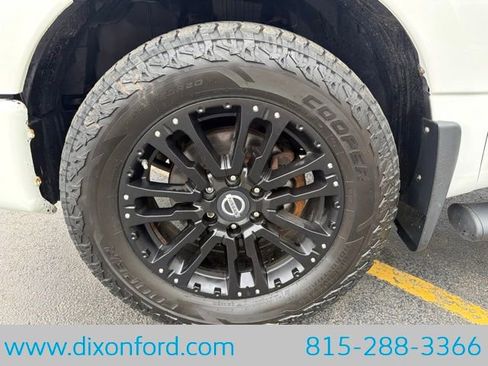 Used 2018 Nissan Titan Platinum Reserve AWD/4WD image 28