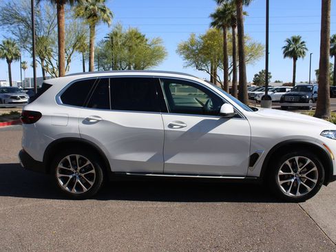 Used 2026 BMW X5 xDrive40i AWD/4WD image 9
