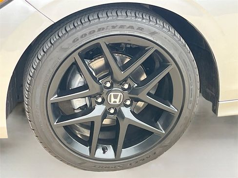 Used 2024 Honda Civic Sport image 27