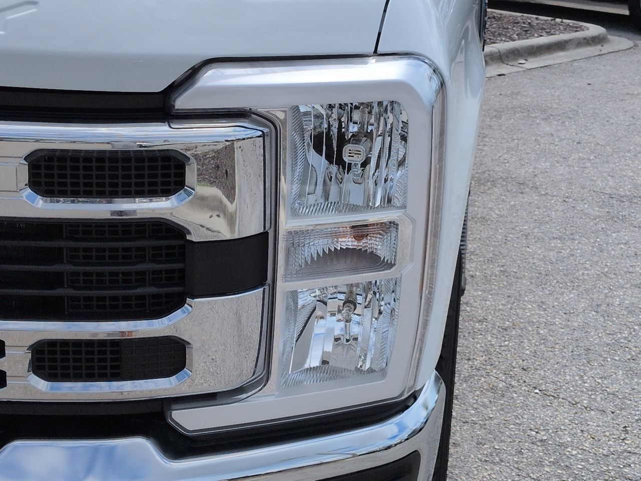 Used 2025 Ford F250 XLT AWD/4WD image 10