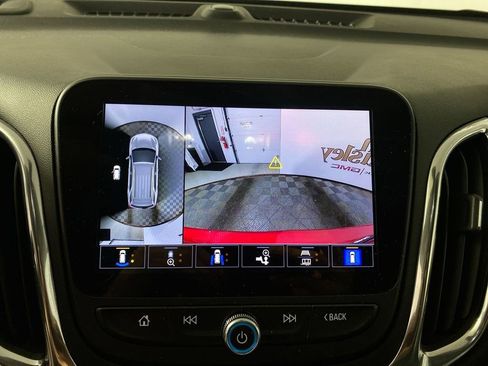 Used 2023 Chevrolet Equinox LT FWD image 17