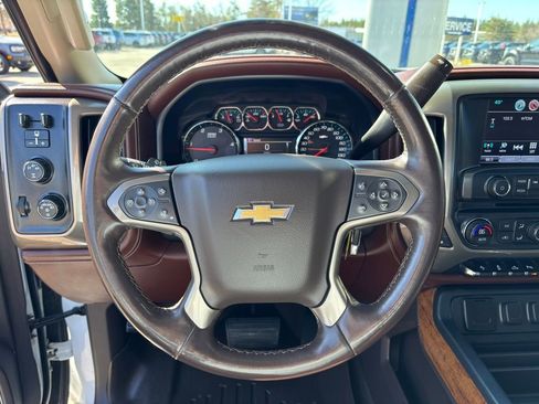 Used 2016 Chevrolet Silverado 2500 High Country w/ High Country Premium Package AWD/4WD image 28