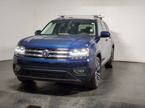 Used 2019 Volkswagen Atlas SEL Premium image 4