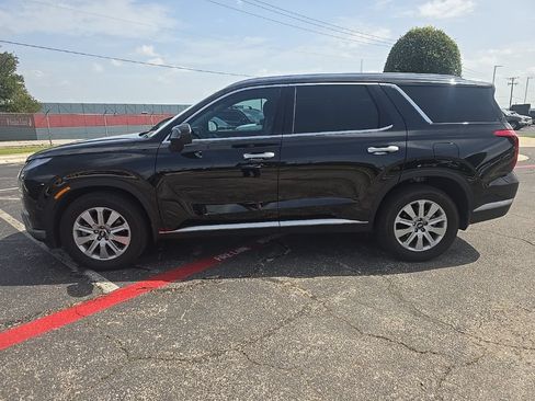 Used 2025 Hyundai Palisade SEL FWD image 3