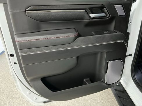 Used 2022 GMC Sierra 1500 AT4X image 52