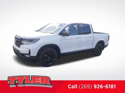 New 2026 Honda Ridgeline Black Edition image 3