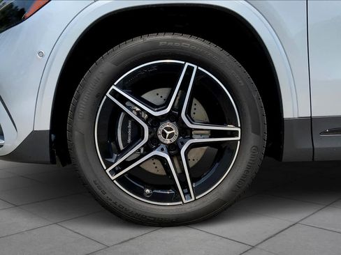 Certified 2025 Mercedes-Benz GLA 250 4MATIC image 15