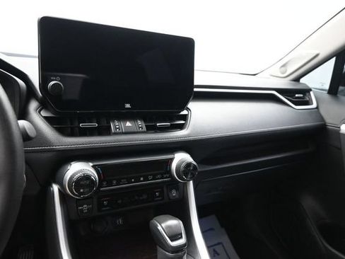 Used 2025 Toyota RAV4 Limited FWD image 37
