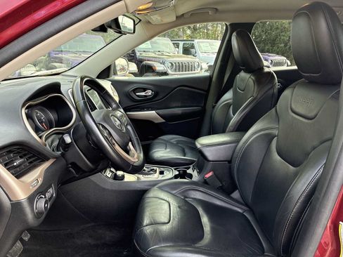 Used 2017 Jeep Cherokee High Altitude AWD/4WD image 13
