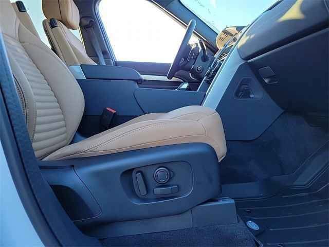 New 2025 Land Rover Discovery Dynamic SE AWD/4WD image 20