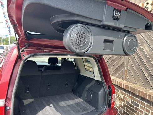 Used 2012 Jeep Patriot Latitude w/ Sun/Sound Group AWD/4WD image 17