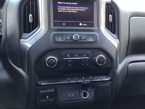 Used 2020 Chevrolet Silverado 1500 Custom w/ Custom Value Package image 14