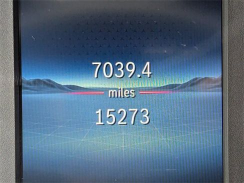 Used 2025 Mercedes-Benz Sprinter 2500 image 32