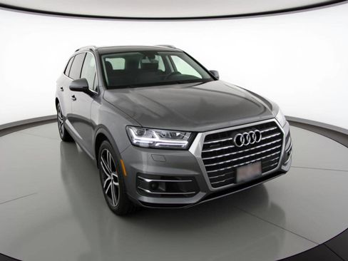 Used 2017 Audi Q7 3.0T Prestige w/ Prestige Package image 5