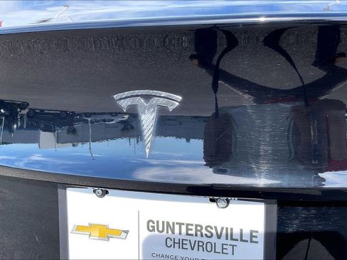 Used 2018 Tesla Model 3 Long Range RWD image 8
