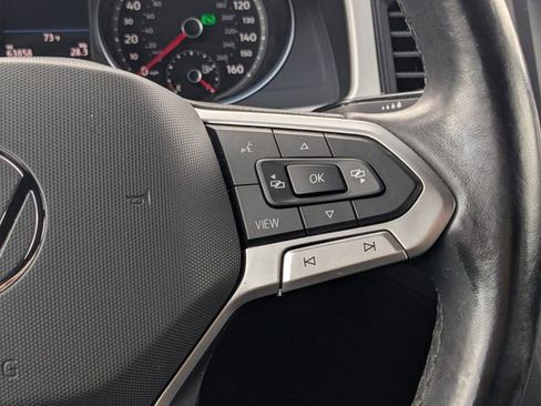 Used 2020 Volkswagen Atlas Cross Sport SE image 24