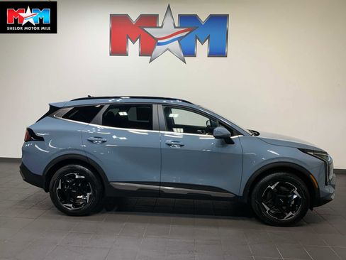 New 2026 Kia Sportage EX image 1