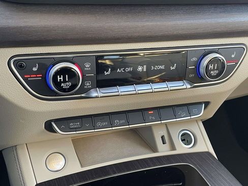 Used 2024 Audi Q5 2.0T Premium Plus image 18