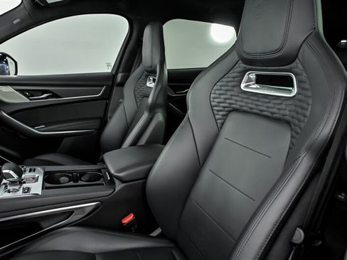 Used 2023 Jaguar F-PACE SVR AWD/4WD image 18