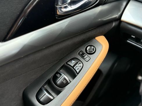 Used 2016 Nissan Maxima SR image 13