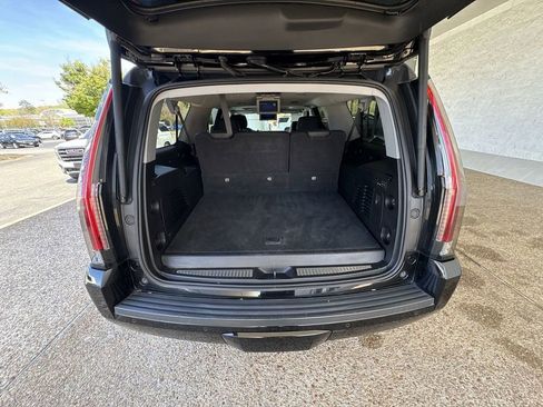 Certified 2020 Cadillac Escalade ESV Premium Luxury w/ Escalade Sport Edition AWD/4WD image 27