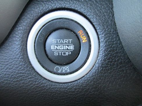 Used 2022 RAM 2500 Big Horn w/ Level A Equipment Group image 27