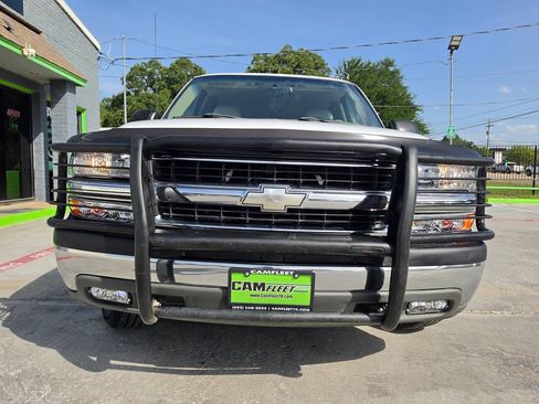 Used 2002 Chevrolet Suburban LS RWD image 66