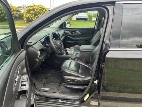 Used 2018 Chevrolet Traverse LT AWD/4WD image 6