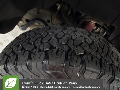 Used 2019 GMC Sierra 2500 SLT w/ Duramax Plus Package AWD/4WD image 41