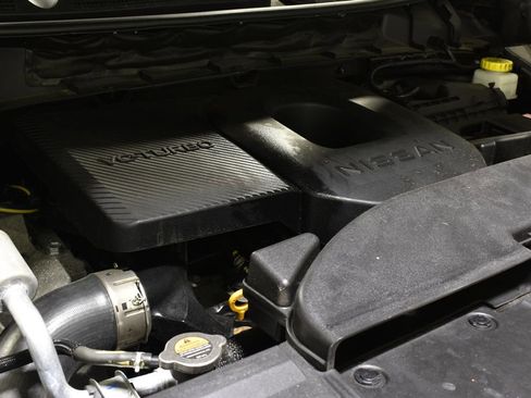 Used 2025 Nissan Murano SV image 33