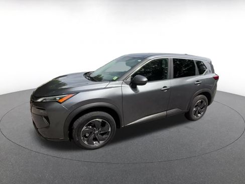 Used 2025 Nissan Rogue SV FWD image 6