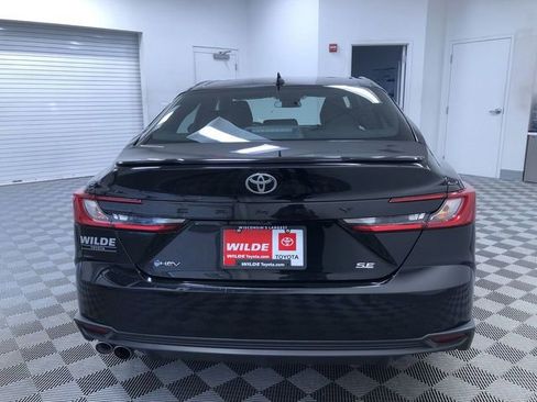 Certified 2025 Toyota Camry SE image 13