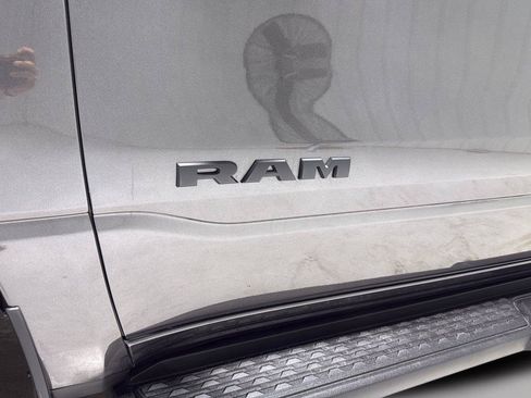 Used 2026 RAM 1500 Express AWD/4WD image 33