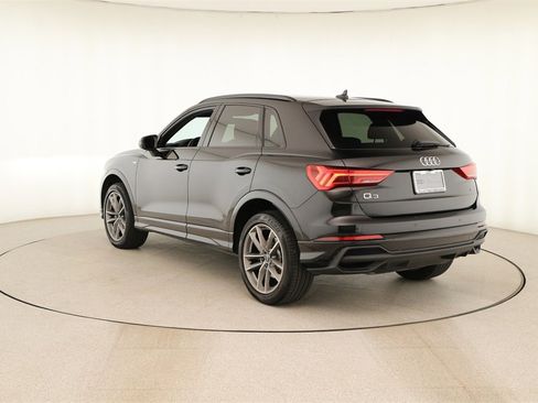 Certified 2025 Audi Q3 2.0T Premium w/ Convenience Package image 4