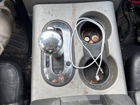 Used 2007 Ford F150 XLT image 25