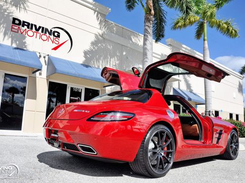 Used 2013 Mercedes-Benz SLS AMG GT Coupe image 15